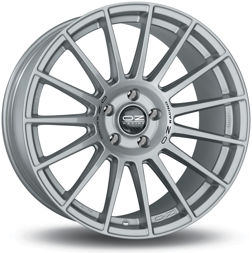 Jante OZ SUPERTURISMO DAKAR 8.5x20 pouces, entraxe 112, déport ET45, couleur ARGENT MAT LETTRE NOIRE